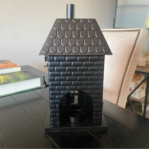 Black Metal Haunted House Halloween Decor - Picture 4 of 9